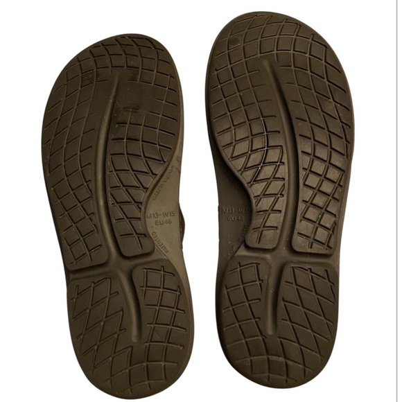 OOFOS OOcloog Unisex Clogs Sz M13/W15 Black Round Toe Casual Slip-On Shoes - Picture 4 of 6